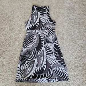 Athleta size XS sleeveless dress Black White